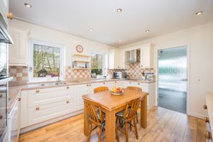 Kitchen- click for photo gallery